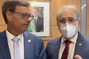 Marcelo Queiroga ao lado do ministro do Turismo, Gilson Machado