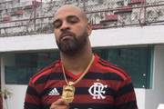 Adriano Imperador está na pista de novo!