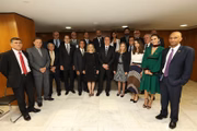 Bolsonaro, integrantes do governo e jornalistas convidados para o café da manhã