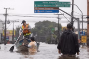 Busca por sobreviventes em Canoas