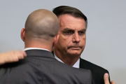Por fim, o próprio Bolsonaro estaria na lista