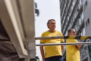 Jair Bolsonaro participa de ato na Avenida Paulista