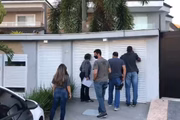 Policiais foram à casa de Nego do Borel, no Recanto dos Bandeirantes, no Rio