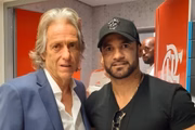 O ex-BBB e jogador Hadson contou que Jorge Jesus inspira o sonho de ser treinador