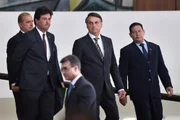 Bolsonaro e Mourão em solenidade no Planalto