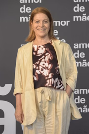 <b>Nicete (Magali Biff):</b> Mãe de Betina (Isis Valverde) e Genílson (Paulo Gabriel) <b>Nicete (Magali Biff):</b> Mãe de Betina (Isis Valverde) e Genílson (Paulo Gabriel)