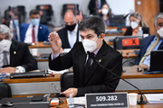 Senador tem se destacado por trabalho de oposição ao governo federal na comissão