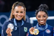 Simone Biles e Rebeca Andrade