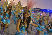 Desfile da Rosas de Ouro no Sambódromo do Anhembi, em São Paulo