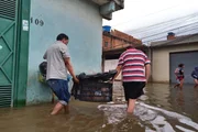 Moradores do Jd. Pantanal se ajudam