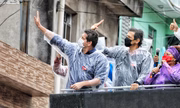 Fernando Haddad acompanha Jilmar Tatto em carreata na Vila da Saúde.