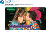 Dudu pediu um selinho para Simony
