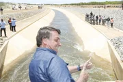 Presidente Bolsonaro participa de início dos testes do Ramal do Agreste