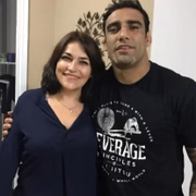 Fátima e o filho, Leandro Lo