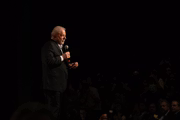 Lula fala a parlamentares de 14 partidos no CCBB em Brasília