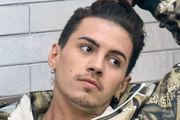Para mostrar um outro lado dele