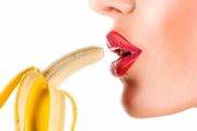 Use camisinha e escove os dentes antes de cair de boca