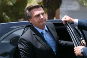 Bolsonaro em blindado quando era presidente