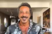 "Eu tenho cara de garoto de recados? Vai procurar o que fazer. Mas você precisa saber que está sendo ridículo. Pedir a uma pessoa para falar com outros? Cresça e amadureça", respondeu Roger para o menino