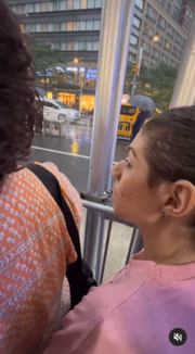 Influencer brasileira sofreu xenofobia em Nova York e gravou o momento