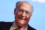 O vice-presidente Geraldo Alckmin (PSB) é ministro do Desenvolvimento, Indústria e Comércio