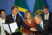 A Secretaria-Geral da Presidência não informou se houve vetos