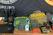 Uniforme, notebook e vários outros equipamentos do Ibama que NIlson Lago não devolveu ao órgão após pedir demissão em setembro.