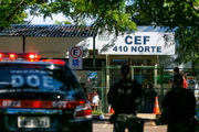 A escola foi alvo de perícia