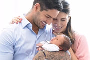 Alexandre Pato mostra foto rara do filho: "A cara do Silvio Santos"