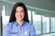 Renata Silveira, narradora da Globo