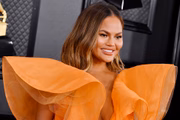 Chrissy Teigen também é fã do produtinho