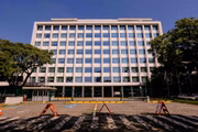 Fachada do prédio da Reitoria da USP na Cidade Universitária