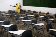 Pais estão temerosos com a retomada das atividades na pandemia