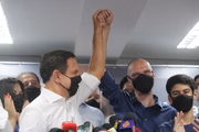 Bruno Covas (PSDB) e o governador João Doria (PSDB), durante discurso no diretório do partido