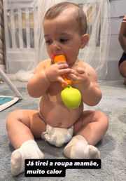 Kaleb, filho de Bia Miranda, é clicado só de fralda