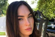 Na cerimônia de noivado, os dois fizeram um pacto...Megan Fox
