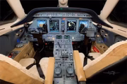 A aeronave ainda oferece uma autonomia de cerca de 3 mil milhas náuticas, permitindo voos diretos entre cidades como Nova York e Los Angeles