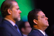 Felipe Santa Cruz, da OAB, em cerimônia ao lado do ministro Dias Toffoli, do STF