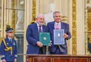 Lula e Fernández, durante visita do mandatário brasileiro à Argentina no início do ano