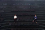 Apenas as duas repórteres ocupavam o lugar