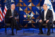 Presidente dos EUA, Joe Biden, em Tel Aviv, ao lado de Benjamin Netanyahu