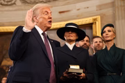 Donald Trump com Melania e Ivanka Trump