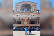 Andrea e Edison peregrinaram no ano passado, quando não houve missas