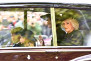 Príncipe George de Gales; princesa Charlotte de Gales; Catherine, princesa de Gales; e Camilla, rainha consorte 