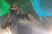 Ela também é cantora gospel 